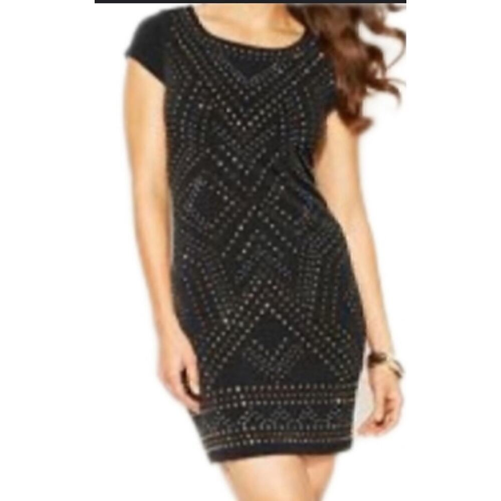Thali Sodi Women’s Dress, gold and silver color metal
Accent, size Small